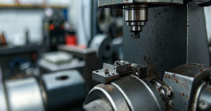 Usinagem de peças pequenas: técnicas e benefícios para a indústria moderna